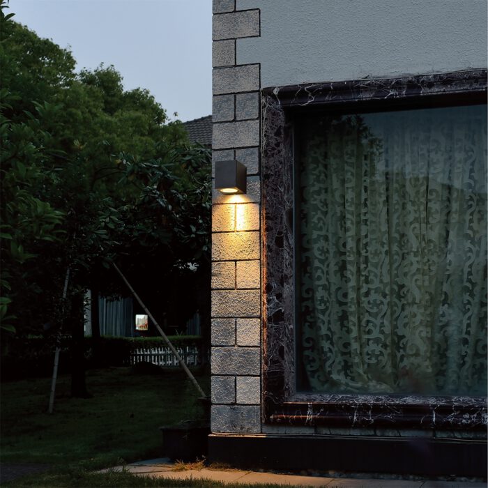 Buitenlamp 1-lichtswand vierkGU10 STEINHAUER - 1495ZW - Tuinverlichting - Buitverlichting- Steinhauer- Logan- Modern- Zwart  - Aluminium