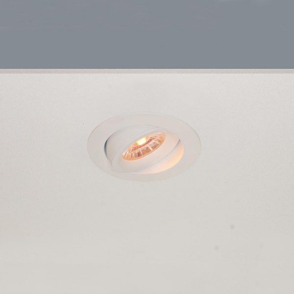 Inbouwspot badkamer en beschutte plaatsen buiten - DL - wit rond kantelbaar LED 9W IP54 1800-3000K 36º + driver. Kantelbaar: 30° en draaibaar: 360° - ART DELIGHTDeze spot beschikt over een geïntegreerde LED lichtbrond die dimbaar is - Dim To Warm. De spot is inclusief driver THU-09C0210-H. De spot heeft een lage inbouwdiepte van 48 mm! - DL 4109 WH DTW